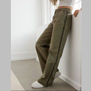 AE x The Ziegler Sisters Stretch High-Waisted Baggy Wide-Leg Pant Size 4